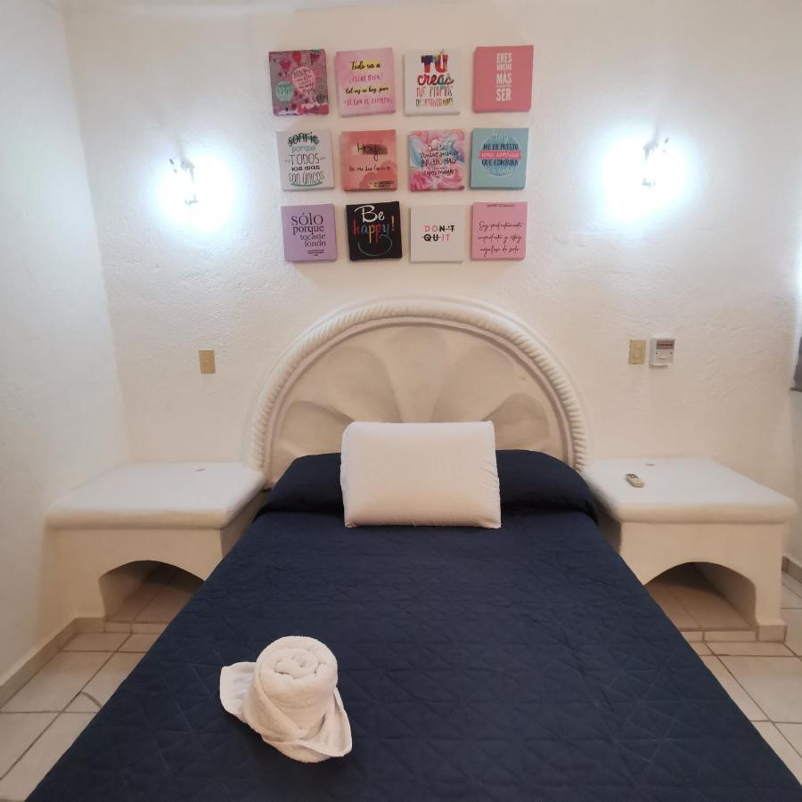 2 Bedroom Apartment With A/C Wi-Fi Best Location! Ζιουατανέχο Εξωτερικό φωτογραφία