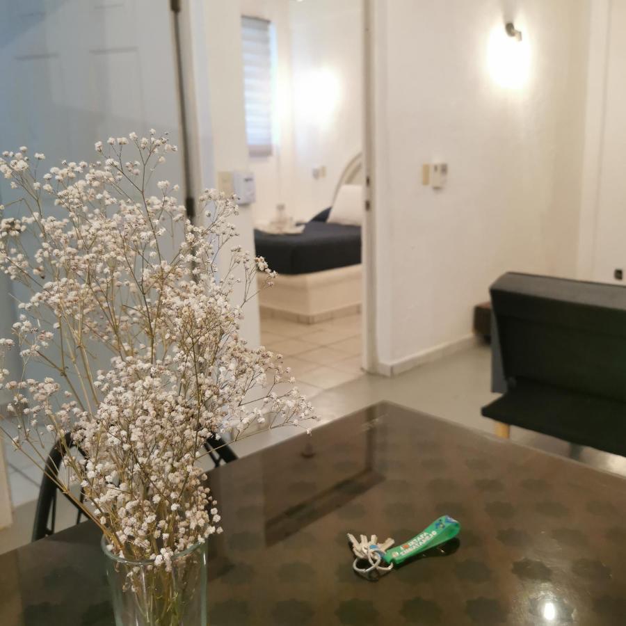 2 Bedroom Apartment With A/C Wi-Fi Best Location! Ζιουατανέχο Εξωτερικό φωτογραφία